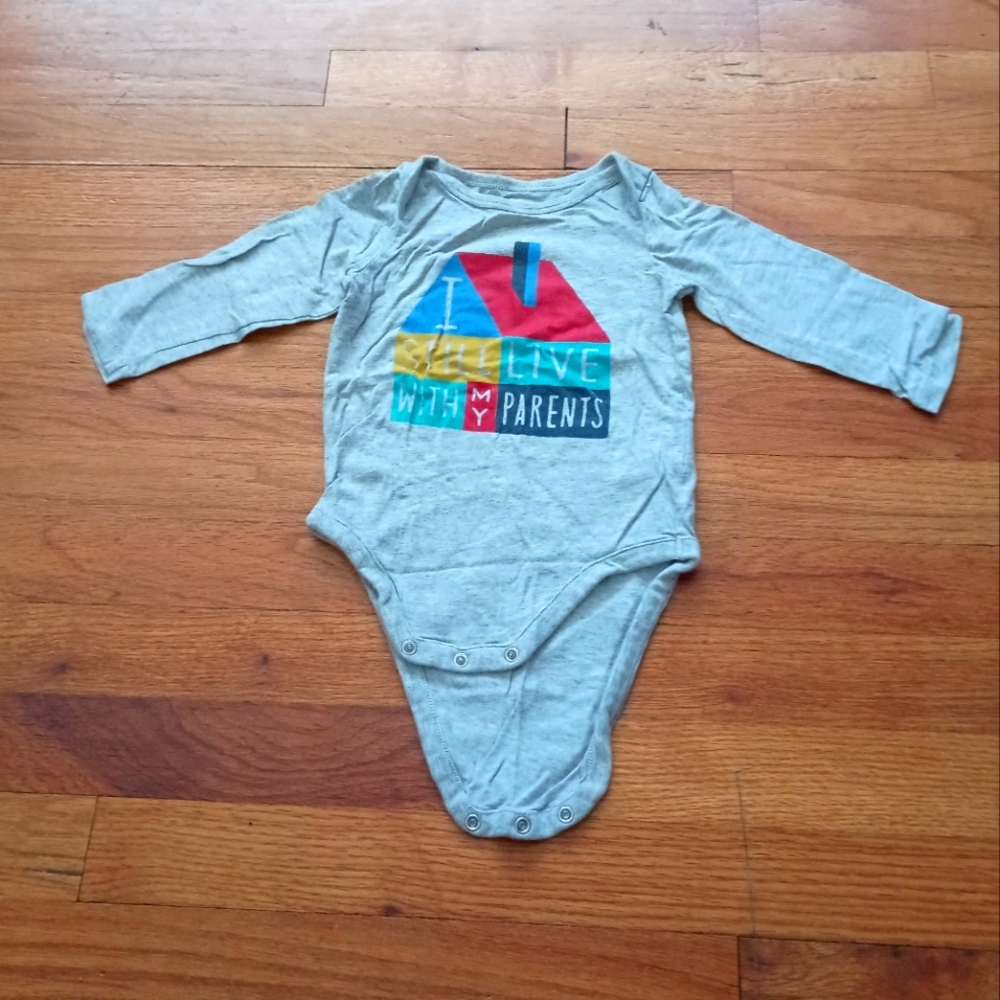 3/$10 🌟 Gray Grey Baby Gap Onesie 12- 18 Months "I Still Live with My Parents"